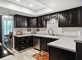 4997 Chuckleberry Ln, Westerville, OH 43081
