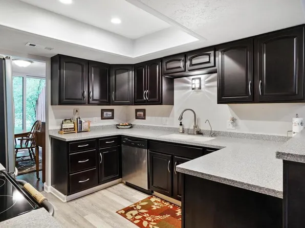 4997 Chuckleberry Ln, Westerville, OH 43081