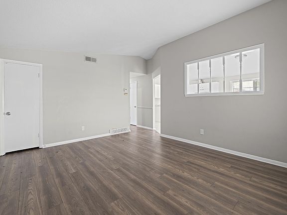 5th image of 3016 Croley Dr