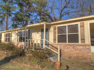 4 Smith Dr, Texarkana, AR 71854