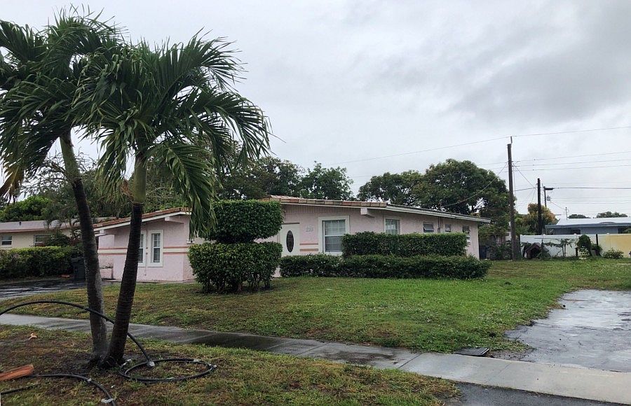 2nd image of 3721 NW 25th St