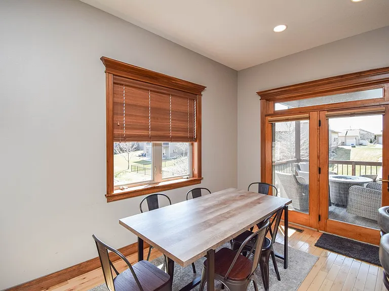 2204 S Silverthorne Ave — Photo 3