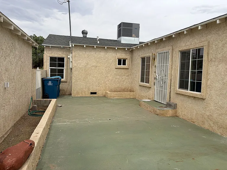 503 California Ave — Photo 20
