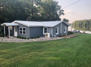 5080 E Westpoint Ln, Olney, IL 62450