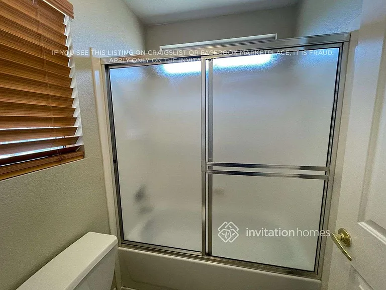 8104 Marin Pointe Ave — Photo 21