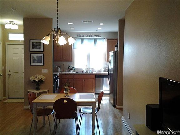 5th image of 659 Woodard Dr