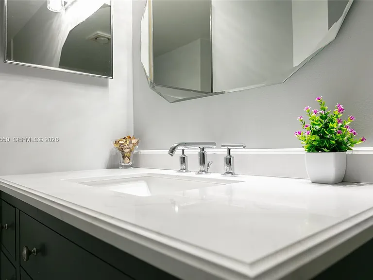 2401 S Ocean Dr #404 — Photo 19