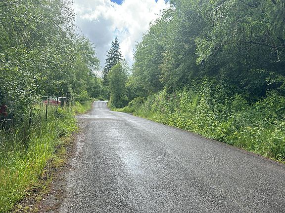 5th image of 230 Ward Creek Rd