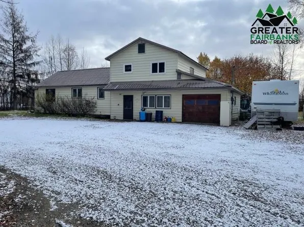 2910 Picket Pl, Fairbanks, AK 99709