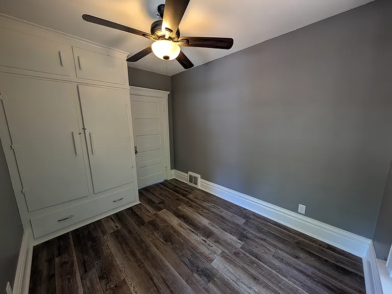 115 S Commonwealth Ave #1 — Photo 4