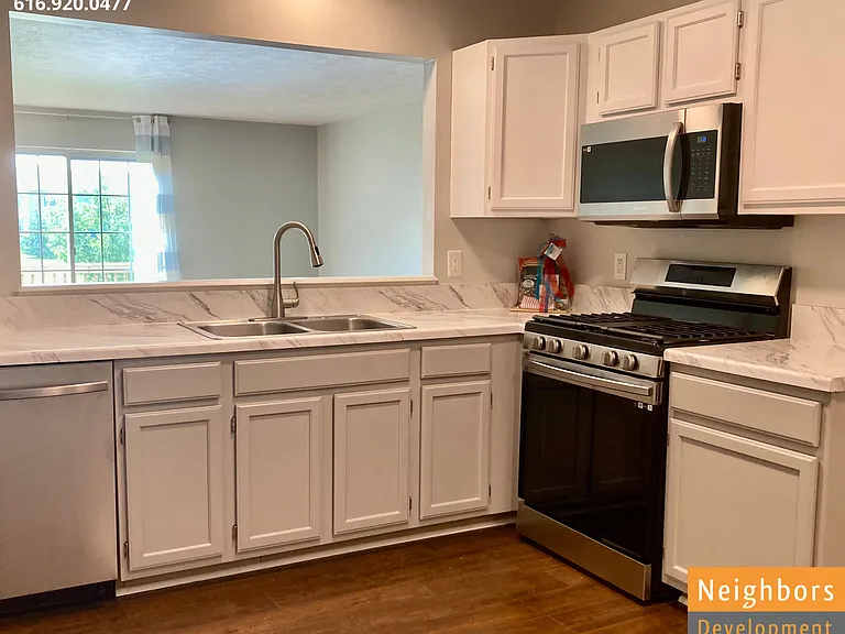 5425 Rivertown Cir SW — Photo 3