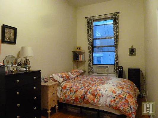 Rented by Halstead Real Estate | media 8