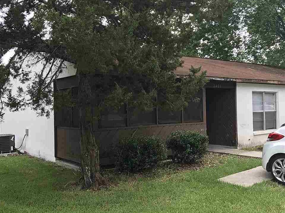 1st image of 2403 NW 58th Ave