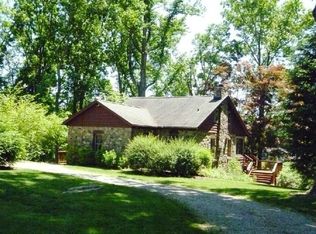 16 Clearview Dr, Ridgefield, CT 06877