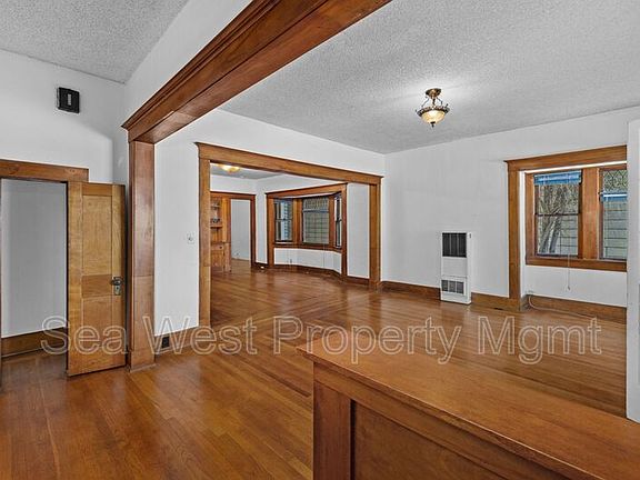 2nd image of 4083 Albatross St APT 1
