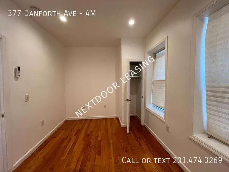 377 Danforth Ave #4M — Photo 7