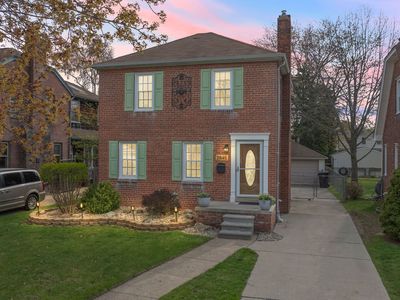 2845 Birchwood St, Trenton, MI, 48183