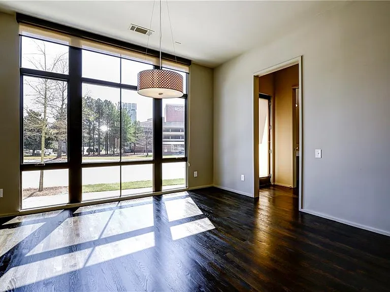 721 Longleaf Dr NE #9 — Photo 3