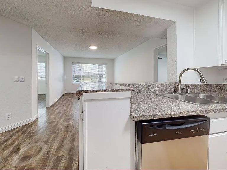 5050 Klump Ave — Photo 10