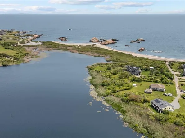 212 Round Pond Rd, Little Compton, RI 02837