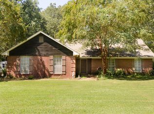 262 Augusta Dr, Starkville, MS 39759