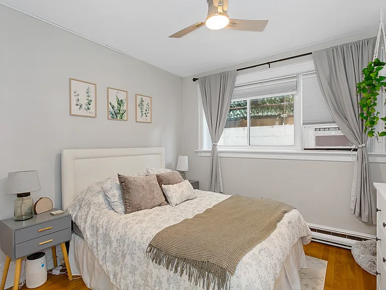 1030 Willow Ave #2 — Photo 18