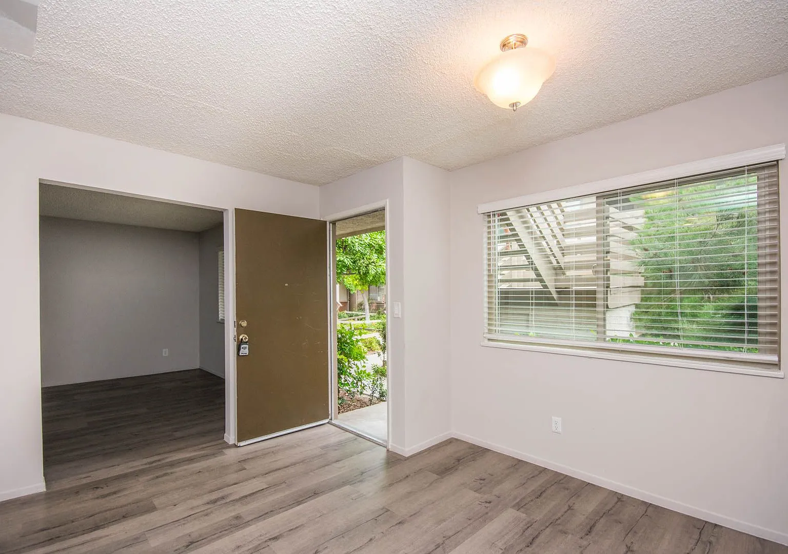 West Palm Apartments — Photo 1