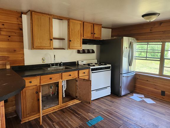 2nd image of 8253 S Washington Ave
