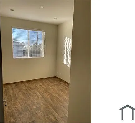 953 N Normandie Ave #300 — Photo 10