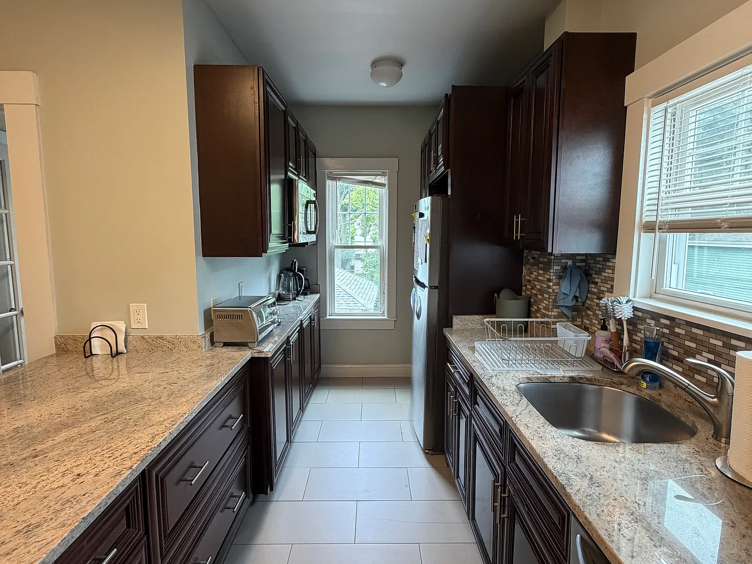 5 bed, $6,750 — Photo 2