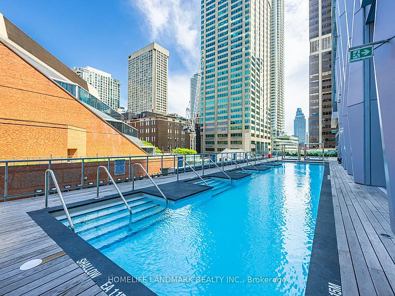 1 Yorkville Ave #2409 — Photo 16