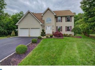 10 Beth Ct, East Brunswick, NJ 08816