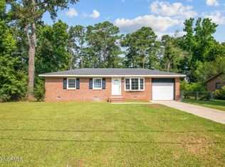 35 Victoria Rd, Jacksonville, NC 28546