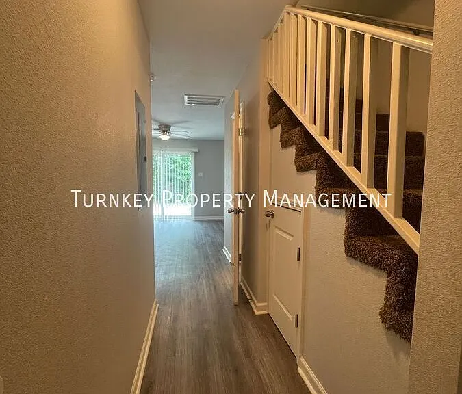 8906 Morris Manor Dr #4 — Photo 2