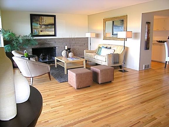 4th image of 7217 57th Ave NE