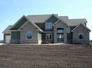 20513 Delks Dr, Marengo, IL 60152