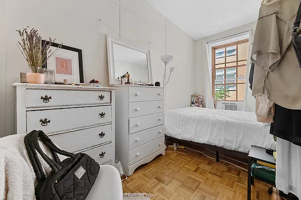 Rented by REAL New York | media 15