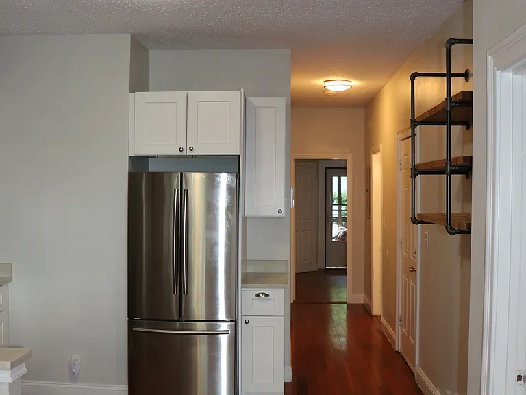320 Warren St #2 — Photo 14