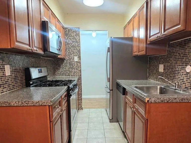 110 Byberry Rd #O7 — Photo 1
