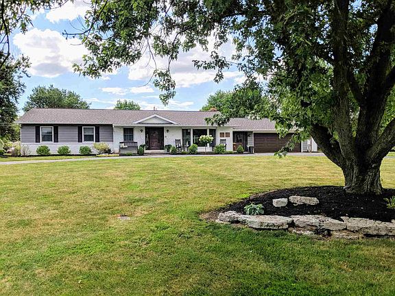 2nd image of 1012 Sherwood Dr