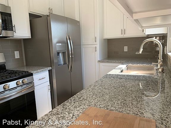 4th image of 241 Newport Ave APT 6