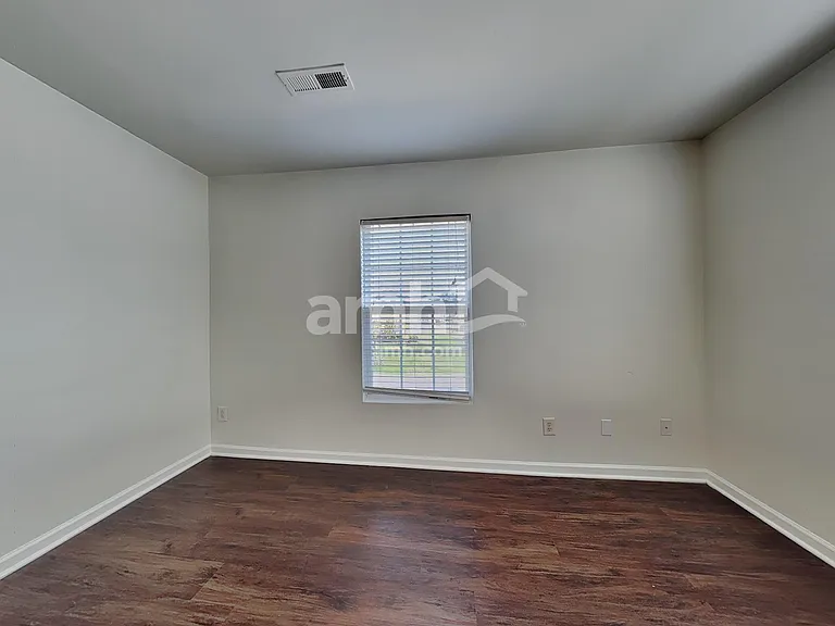 6001 Ricker Rd — Photo 10