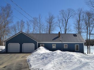 36 Lakeside Dr, Saint Albans, ME 04971