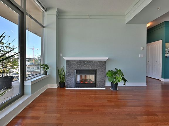 3rd image of 845 Yates St #905