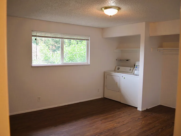 319 Linn Ave #319 — Photo 11