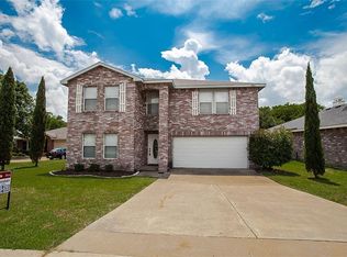 2923 Mosaic Ct, Grand Prairie, TX 75052