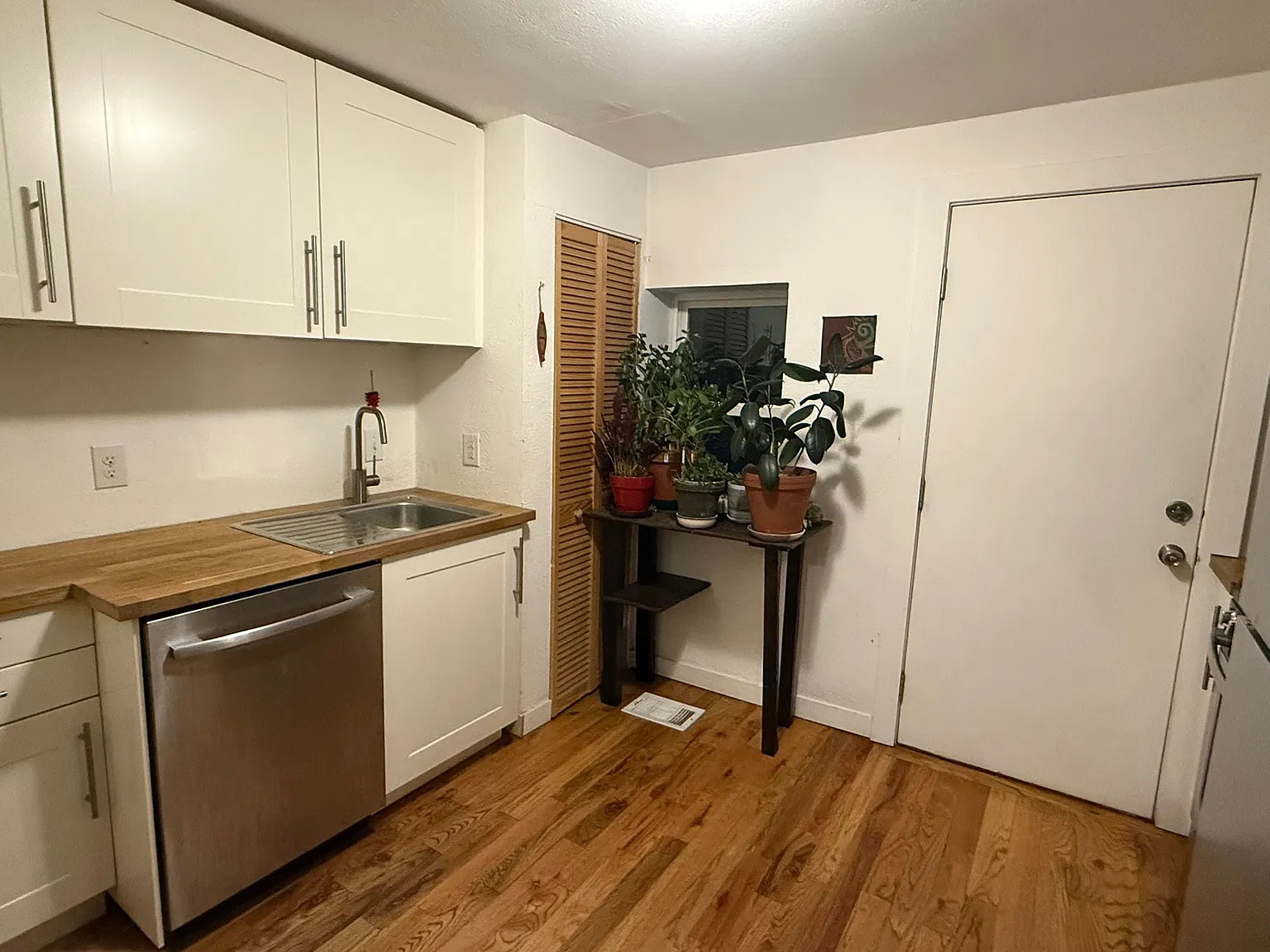 2 bed, 772 sqft, $1,950 — Photo 4