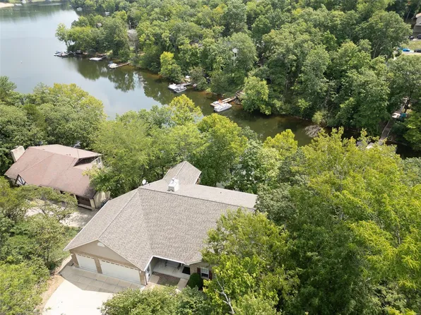 1500 S Lake Sherwood Dr, Lake Sherwood, MO 63357