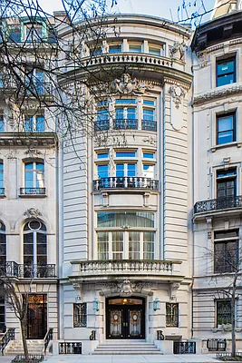 Sold by Modlin Group | media 1