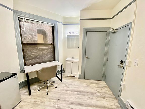 3rd image of 1000 Bush St #128